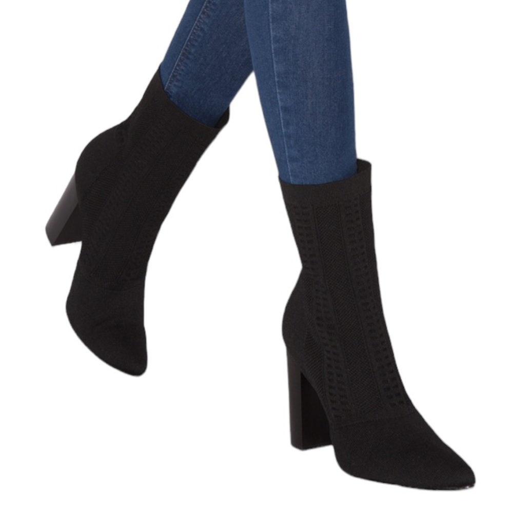 NWT ShoeDazzle Booties Size 6 - Picture 2 of 11
